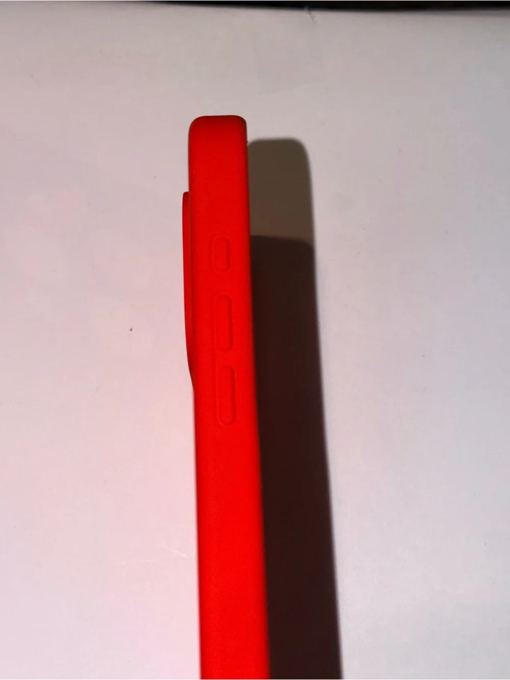 CellEver Heavy-Duty Silicone Case for iPhone 16 Pro